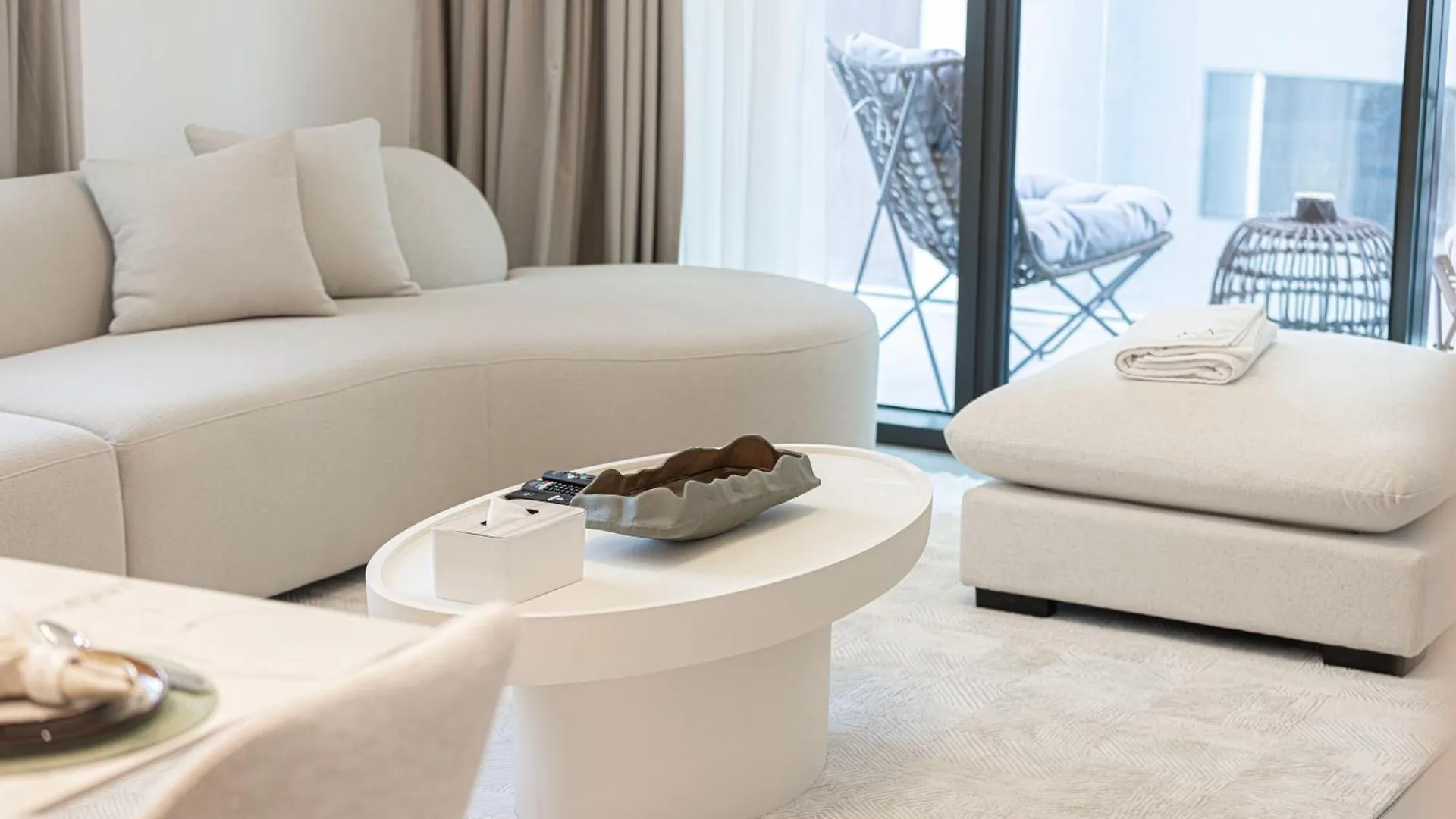 High-End 1Br-Panoramic Views, Pool With Burj Khalifa View, Padel & Rooftop Bbq Experience Dubai