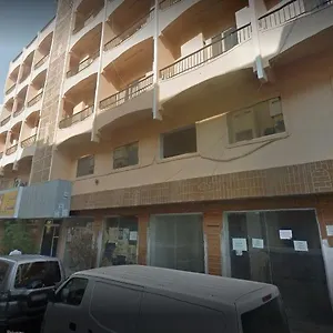Hostel Deira Partition, Dubai