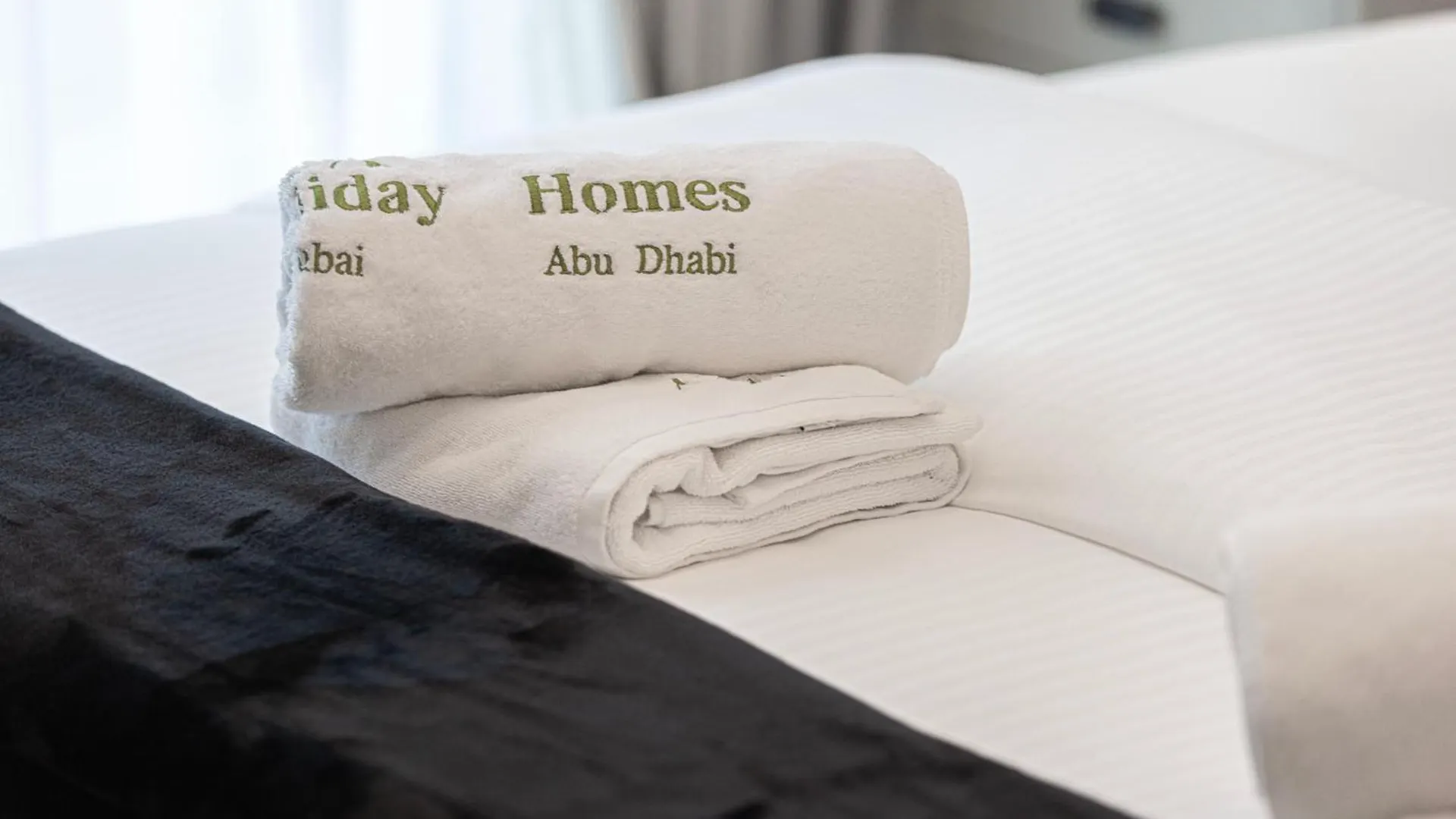 Apartment High-End 1Br-Panoramic Views, Pool With Burj Khalifa View, Padel & Rooftop Bbq Experience Dubai